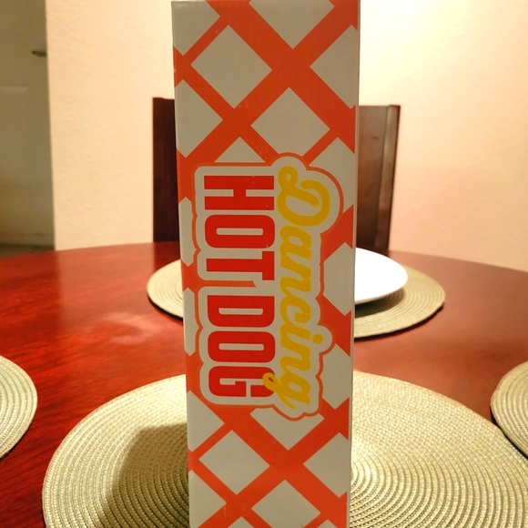 Dancing Hotdog - Picture 3 of 5